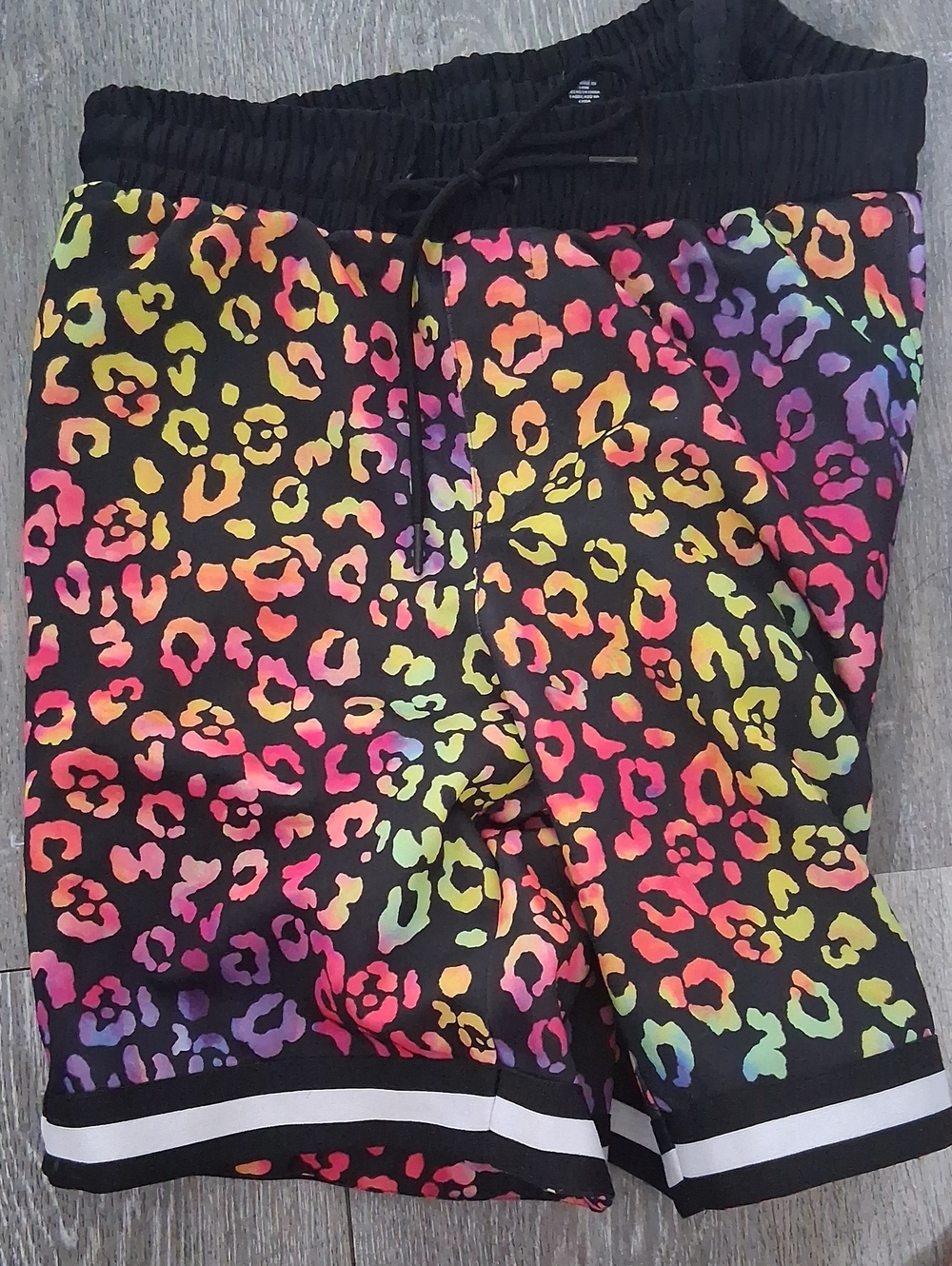 Forever 21 Men Black Mesh-Lined Shorts with Neon Print